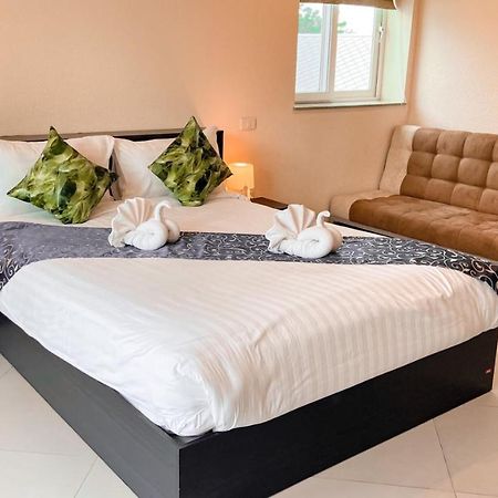 Hidden Palm Pool Villas Pattaya Εξωτερικό φωτογραφία
